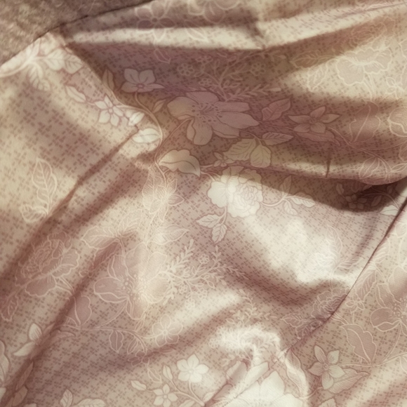 Coat - Picture 8 of 10